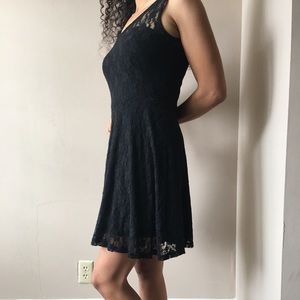 Lace detailed dress